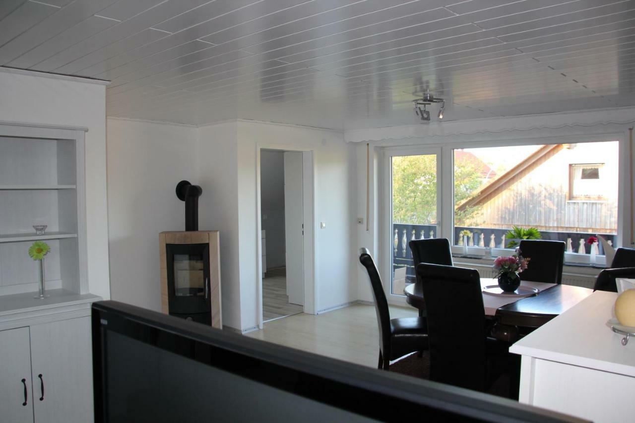 Ferienwohnung Abersfelder Mit Balkon Wildflecken Luaran gambar
