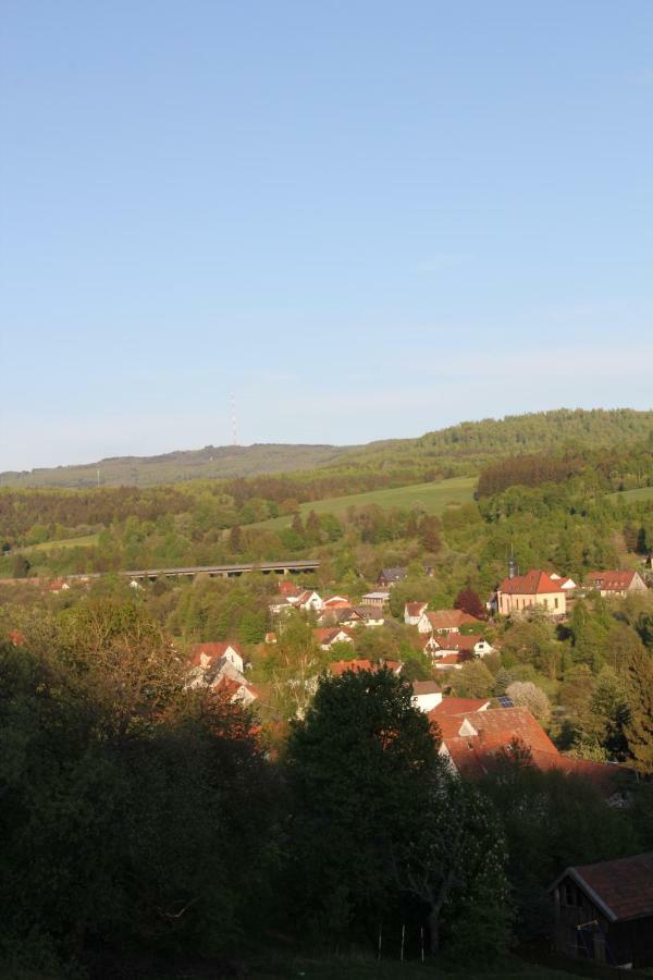 Ferienwohnung Abersfelder Mit Balkon Wildflecken Luaran gambar